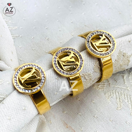 Luxury L-V Ring with Zircon Stone - 18k Gold Plated - Stainless Steel
